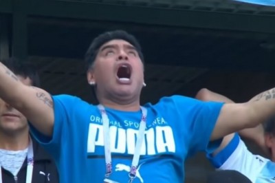 Upadek Maradony na meczu Argentyny! Jego zachowanie nie pozostawia wątpliwości w jakim był stanie!