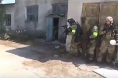 Rosyjska grupa antyterrorystów w akcji! Gdy użyjesz za mocnego ładunku wybuchowego :D