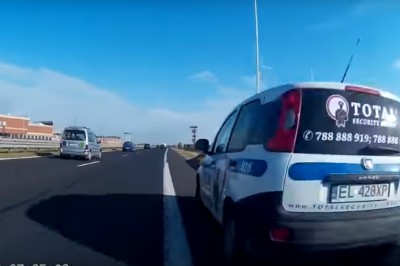 Co on sobie myślał?! Ekstremalne wyprzedzanie w wykonaniu kierowcy z firmy ochroniarskiej!