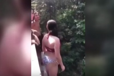 Zepchnęli dziewczynę z mostu tuż przed skokiem! Poważne skutki głupiego zachowania!