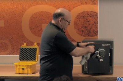 Otwieranie bezpiecznego domowego sejfu za tysiąc złotych w 3 sekundy!