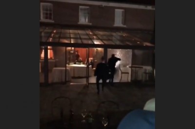 Świadek odwalił konkretny numer na weselu. Tak się kończą wyścigi do bufetu 