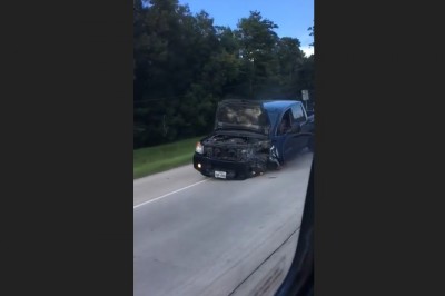 Brak koła to nie przeszkoda, jeżeli jedziesz do dziewczyny na chatę 