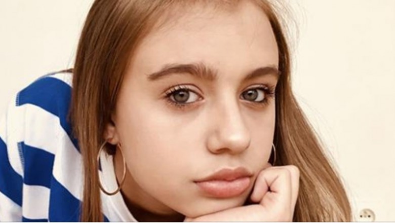 Oliwia Bieniuk ścięła włosy i wygląda jak Ania Przybylska gdy była w jej wieku. Odziedziczyła urodę po mamie