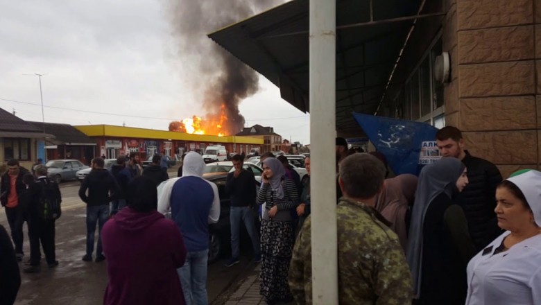 Dlaczego nie należy nagrywać pożaru stacji benzynowej z bliska. Oni już wiedzą