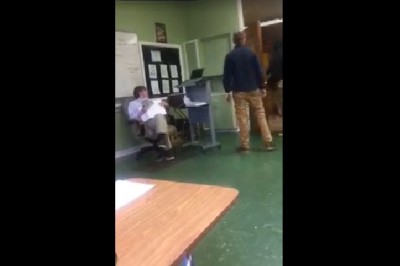 Bardzo chamskie zachowanie na lekcji. Rzucił książką w nauczyciela