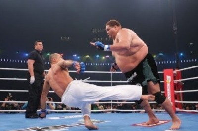 Kiedy wielcy zawodnicy MMA niszczą samych kozaków