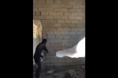 Edek mistrz rozbiórki nerwy ma ze stali. Tak się wyburza ścianę domowym sposobem