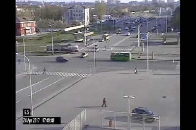 Co tam drift BMW. Zobacz jak motorniczy driftuje tramwajem