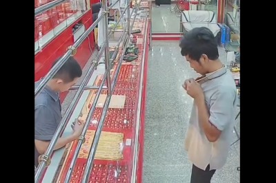 Najbardziej żenująca próba kradzieży złota przez typa w klapkach