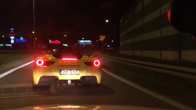 90 koni kontra 400, czyli nietypowe spotkanie Ferrari na polskiej drodze