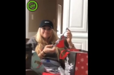 Bezcenna reakcja ojca na prezent, który dostała jego córka od Mikołaja