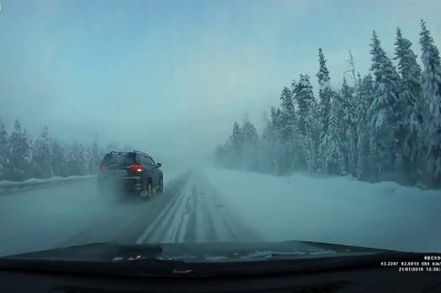 Mistrz prostej w SUVie kontra TIR z naprzeciwka. Ku przestrodze