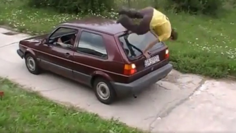 Seba i jego popisowy numer na starym Golfie. Tego się nie spodziewał