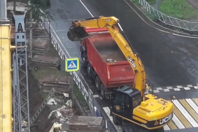 Janusz z Marianem to mistrzowie w opierdzielaniu się na budowie. Nie było czasu załadować