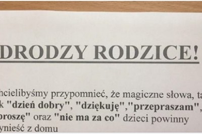 Na szkolnych drzwiach pojawił się szczery komunikat od oburzonych nauczycieli, skierowany do rodziców