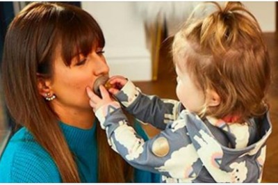 Ania Lewandowska w końcu pokazała twarz małej Klary. Fani porównują do kogo jest podobna