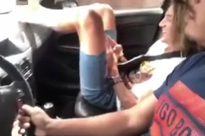 Pakowanie RAR gościa podczas jazdy samochodem. To się zdziwił 