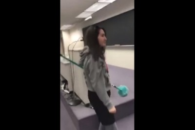 Kiedy chcesz zrobić popis na sali wykładowej i wychodzi lepiej niż zamierzałaś