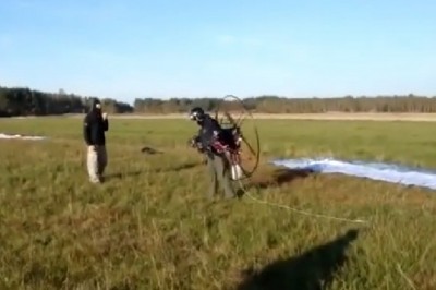 „Dawaj Mirek, dawaj!” Mistrz startu i jeszcze szybszego lądowania w akcji