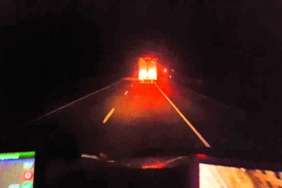 Myślisz, że widziałeś dziwną zabawę kierowców ciężarówek? Ci bawili się tak