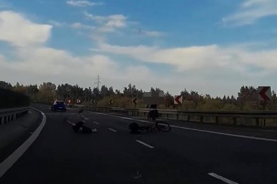 Rowerzysta przejechany przez samochód. Dramatyczne chwile na DK-81 w Wiślicy