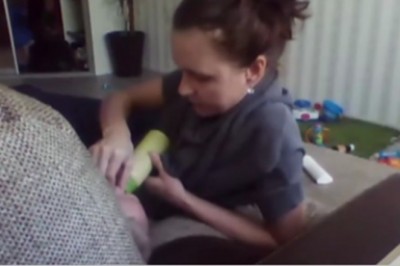 8-miesięczny synek wpadał w histerię. Mama montuje kamerę, aby sprawdzić nianię