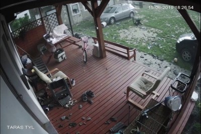 Tak wyglądała nagła wichura w Radowie Małym. Zniszczyła dom i zabudowania