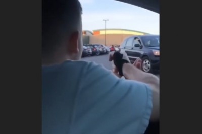 Kierowcy rozwalili system. Gdy jest Was dwóch, a miejsce parkingowe tylko jedno