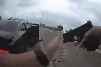 Spadł z wiaduktu, bo policjant kazał mu się puścić. To dopiero pech