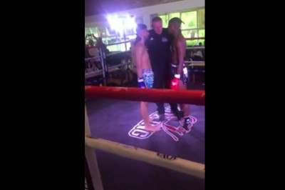 Walka, która trwała 2 sekundy. Pięknie posłał go na deski 