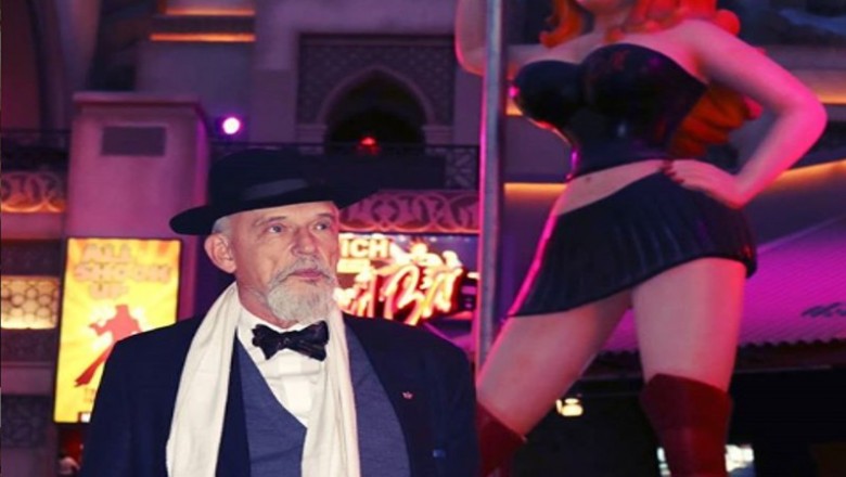 Janusz Korwin-Mikke ma żonę młodszą o 44 lata. Internauci twierdzą, że i tak ją zostawi