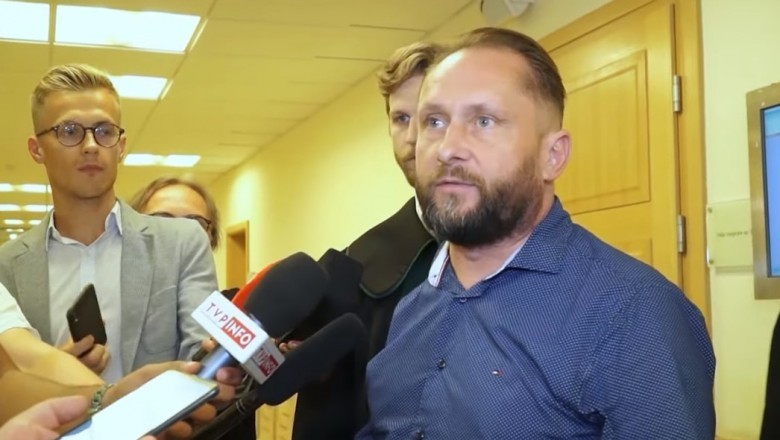 Kamil Durczok komentuje swoją jazdę autem tuż po wyjściu z sali sądowej