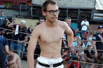 „Okularnik” z bratem przeciwko dwóm gościom. To jest lepsze niż KSW