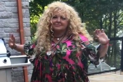 Lara Gessler pokazała nagranie z dzikim tańcem mamy. Magda szaleje na parkiecie 