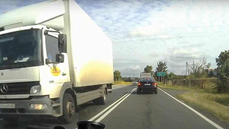 Co może pójść nie tak podczas wyprzedzania na zakręcie? Oni się przekonali