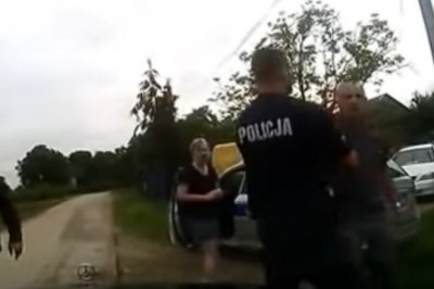 Gość pobity na oczach policjantów. Sąd ich uniewinnił 