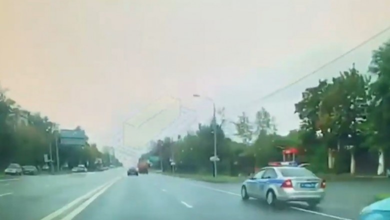 Nagranie z dachowania radiowozu. Bardzo pechowa jazda policjantów