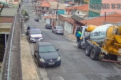 Beton z dostawą do domu. Pechowy dzień kierowcy