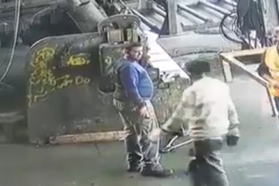 BHP jest dla leszczy. Ci goście nie uznają kasków w miejscu pracy