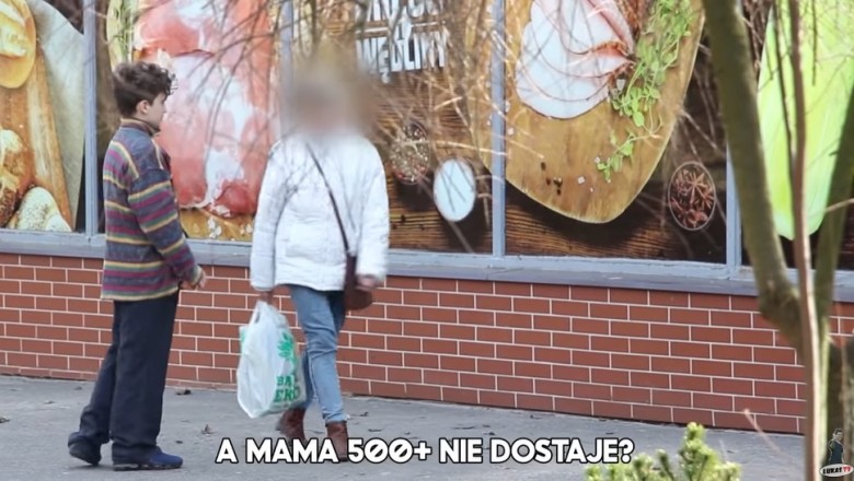 Dziecko prosiło o pieniądze na jedzenie. Tak reagowali przechodnie