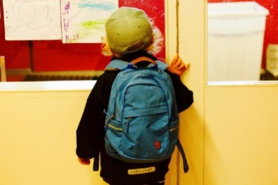 Nie chce składać się na drogi prezent dla nauczycielki. Inna matka mówi, że tego pożałuje