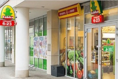 Chcą zamknięcia Żabek w niedzielę. „Te sklepy wykorzystują lukę prawną”