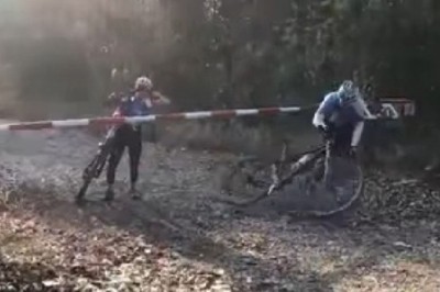 Jak można utrudnić sobie życie? Ta dziewczyna normalnie rozwaliła system