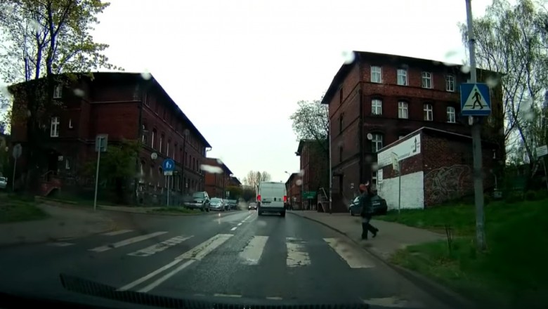 Szybka karma dla typa w Oplu. Następnym razem się zastanowi