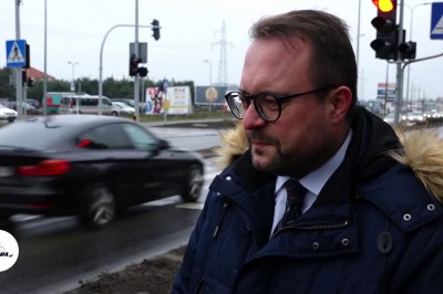 Pirat drogowy nagrany podczas wywiadu z wiceprezydentem o bezpieczeństwie 