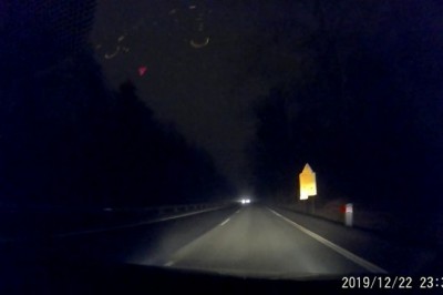 „Wbiegnie Ci łoś i mnie zabije!” Gdy boisz się o życie, a ziomek nie chce zwolnić