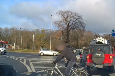 Rowerzysta potrącony na pasach we Wrocławiu