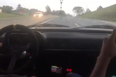 Chciał popisać się autem przed kolegami. Skończyło się u mechanika