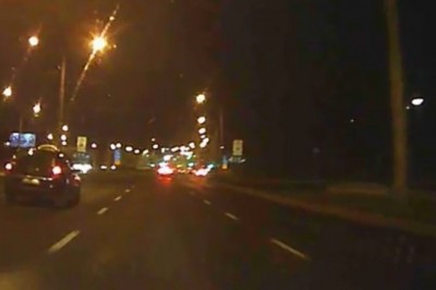 Postanowiła skręcić w lewo ze środkowego pasa. Dachowanie taksówki w Lublinie